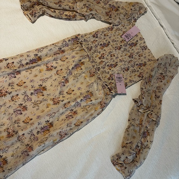 Floral Two-Piece Set - Picture 3 of 4